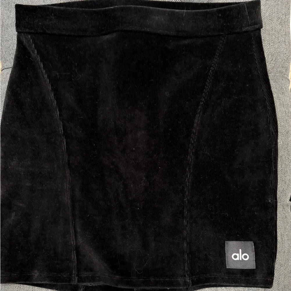 Alo Yoga Black Skirt Micro Corduroy Winter Break